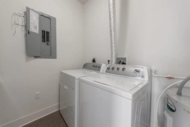 undefined apartments for rent - image - Views on Vine- 2408-20.jpg