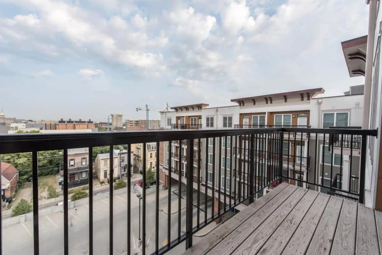 undefined apartments for rent - image - Views on Vine- 2505-19.jpg