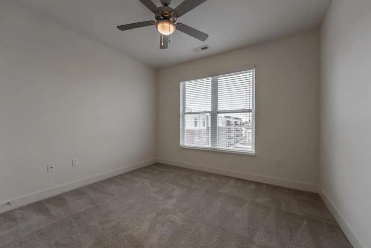 undefined apartments for rent - image - Views on Vine- 2513-10.jpg