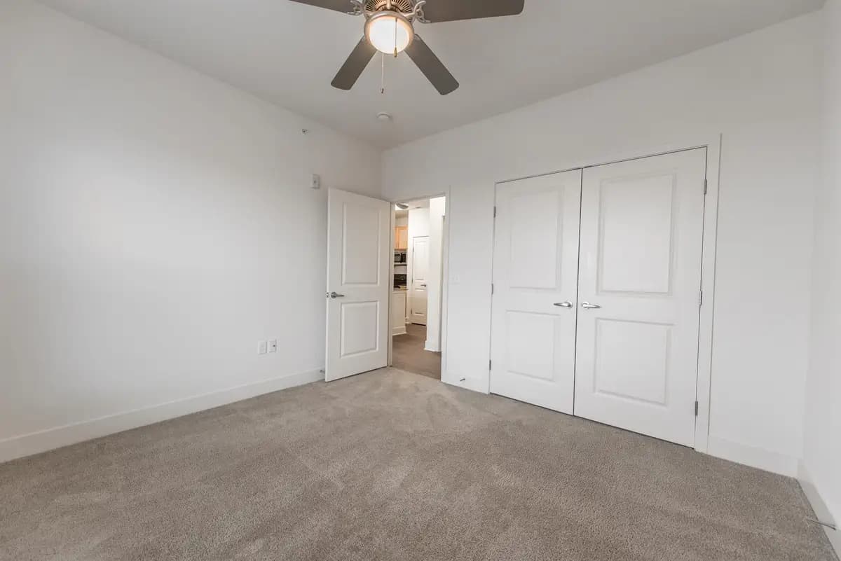 undefined apartments for rent - image - Views on Vine- 2513-11.jpg