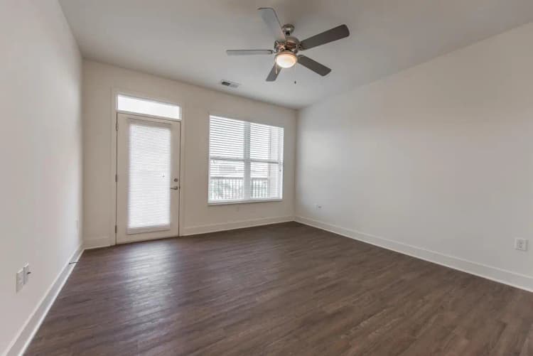 undefined apartments for rent - image - Views on Vine- 2513-6.jpg