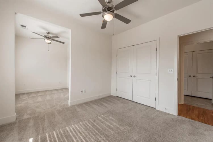 undefined apartments for rent - image - Vine Street Flats- 409-11.jpg