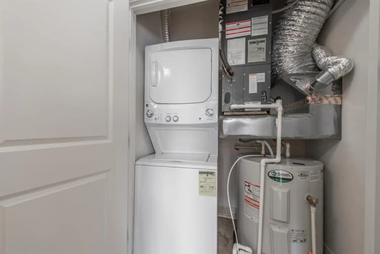 undefined apartments for rent - image - Vine Street Flats- 409-19.jpg