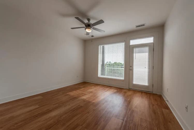 undefined apartments for rent - image - Vine Street Flats- 409-6.jpg