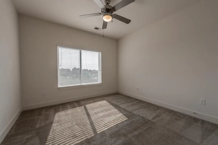 undefined apartments for rent - image - Vine Street Flats- 507-10 (1).jpg