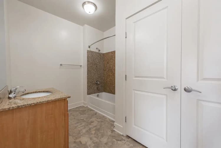 undefined apartments for rent - image - Vine Street Flats- 507-13.jpg