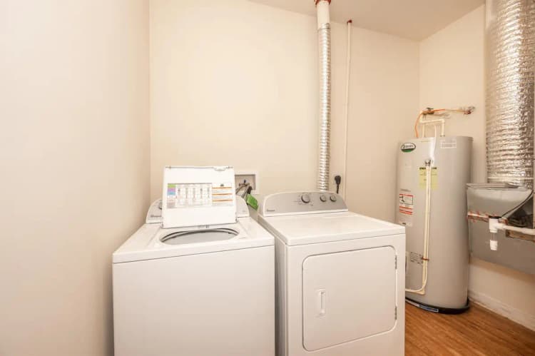 undefined apartments for rent - image - VP3 2627 Print (13 of 37).jpg