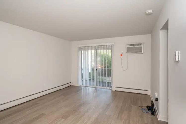 undefined apartments for rent - image - 222 Senator 48 Web (4 of 18).jpg