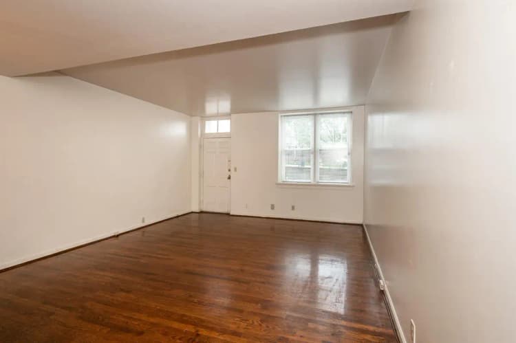 undefined apartments for rent - image - 2707 Jefferson 2 (4 of 19).jpg