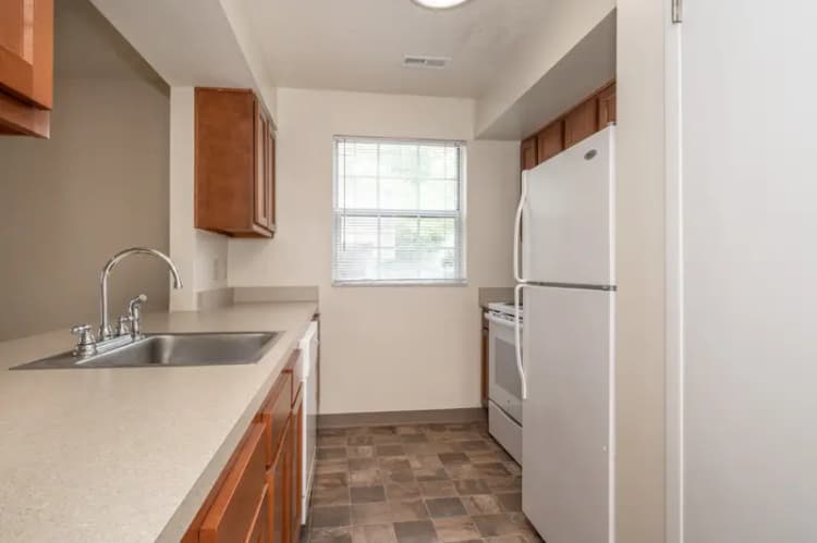 undefined apartments for rent - image - Highland Commons 105 Web (13 of 28).jpg