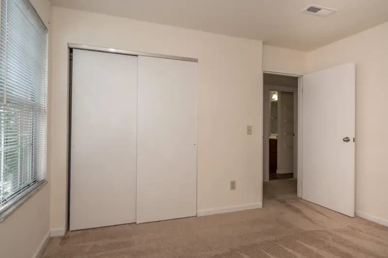 undefined apartments for rent - image - Highland Commons 105 Web (21 of 28).jpg