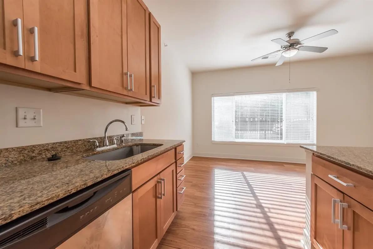 undefined apartments for rent - image - Euclid Square- 9-6.jpg