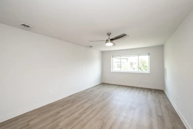 undefined apartments for rent - image - 2410 Ohio 403 (11 of 31).jpg