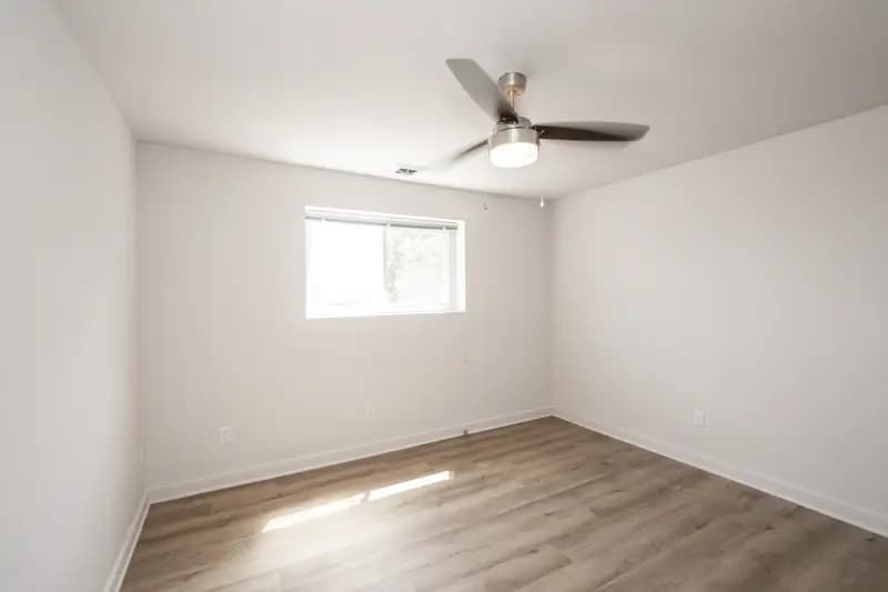 undefined apartments for rent - image - 2410 Ohio 403 (26 of 31).jpg