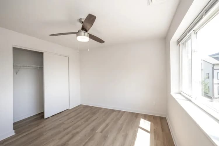 undefined apartments for rent - image - 2410 Ohio 403 (30 of 31).jpg