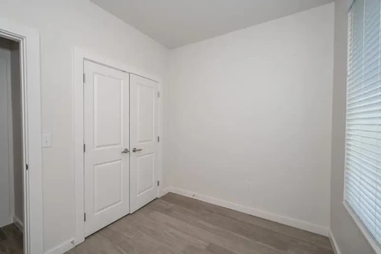 undefined apartments for rent - image - 2602 Short Vine 1 Web (11 of 14).jpg