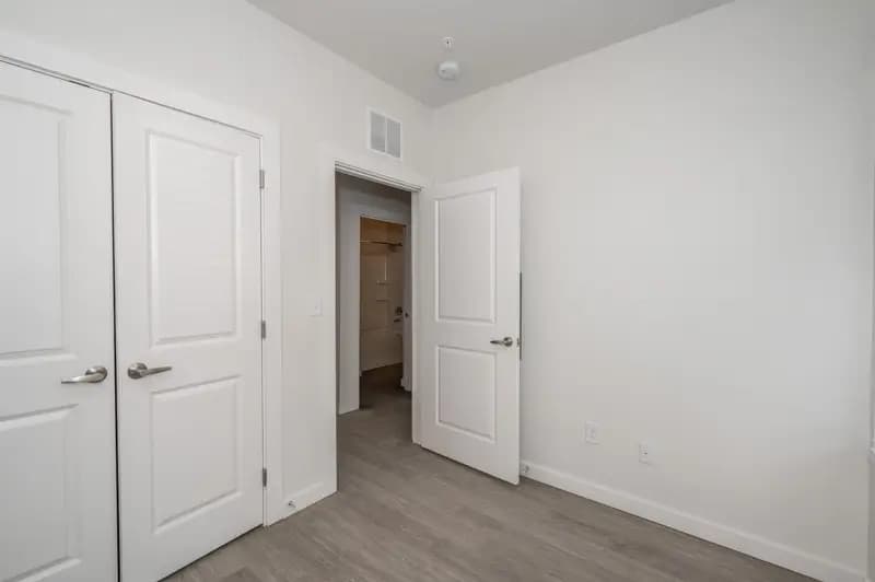 undefined apartments for rent - image - 2602 Short Vine 1 Web (14 of 14).jpg