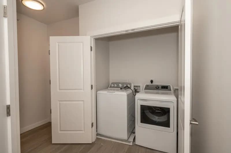 undefined apartments for rent - image - 2602 Short Vine 202 Web (1 of 33).jpg