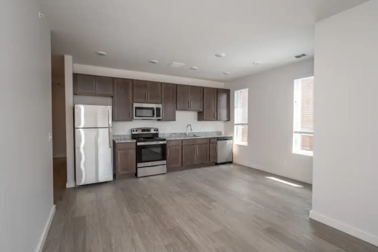 undefined apartments for rent - image - 2602 Short Vine 202 Web (28 of 33).jpg