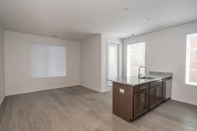 undefined apartments for rent - image - 2602 Short Vine 203 Web (19 of 20).jpg