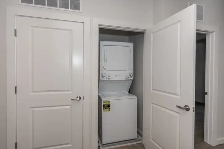 undefined apartments for rent - image - 2602 Short Vine 203 Web (7 of 20).jpg