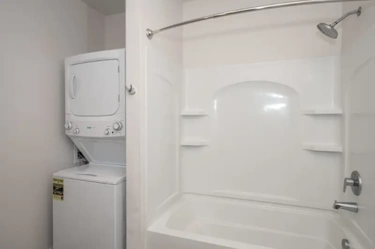 undefined apartments for rent - image - 2630 Short Vine 1 Web (15 of 21).jpg