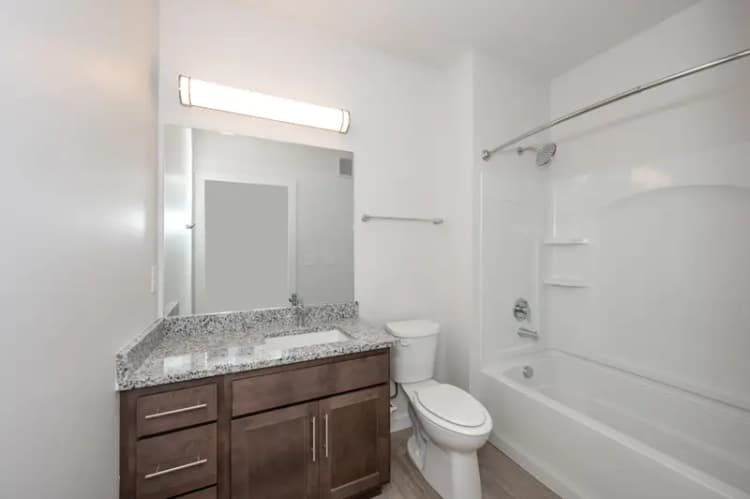 undefined apartments for rent - image - 2630 Short Vine 102 Web (16 of 23).jpg