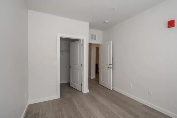 undefined apartments for rent - image - 2630 Short Vine 104 Web (19 of 25).jpg