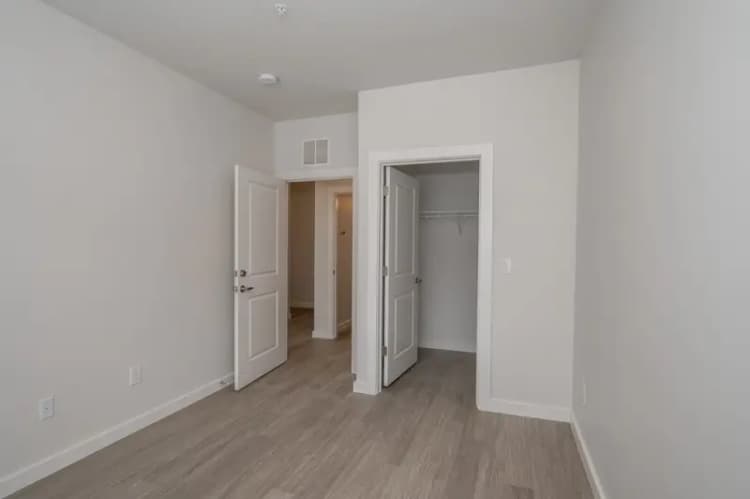 undefined apartments for rent - image - 2630 Short Vine 104 Web (25 of 25).jpg