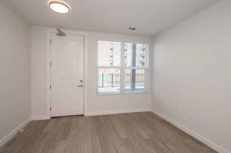 undefined apartments for rent - image - 2630 Short Vine 3 Web (10 of 20).jpg