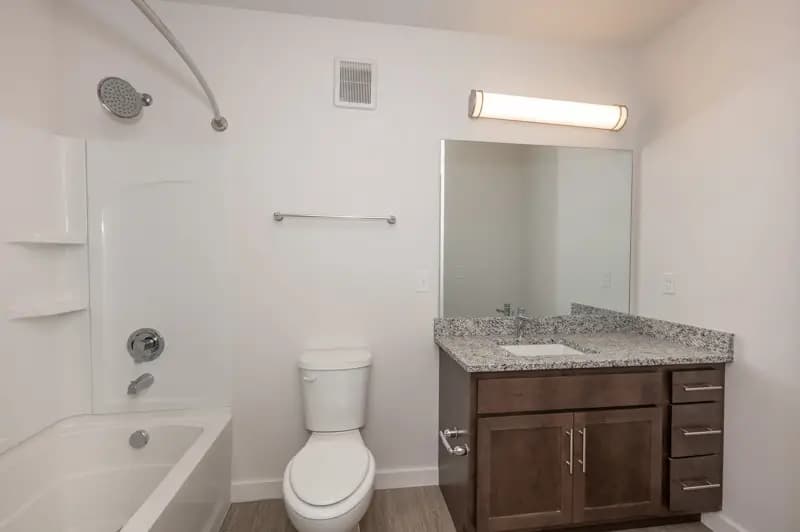 undefined apartments for rent - image - 2630 Short Vine 3 Web (15 of 20).jpg