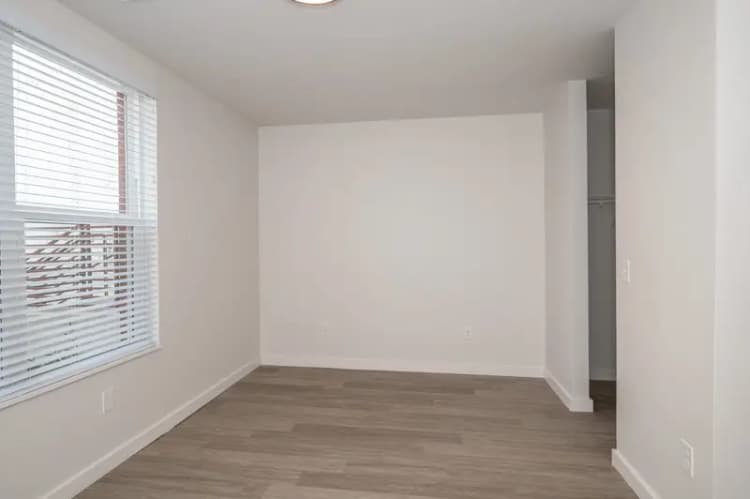 undefined apartments for rent - image - 2630 Short Vine 3 Web (19 of 20).jpg