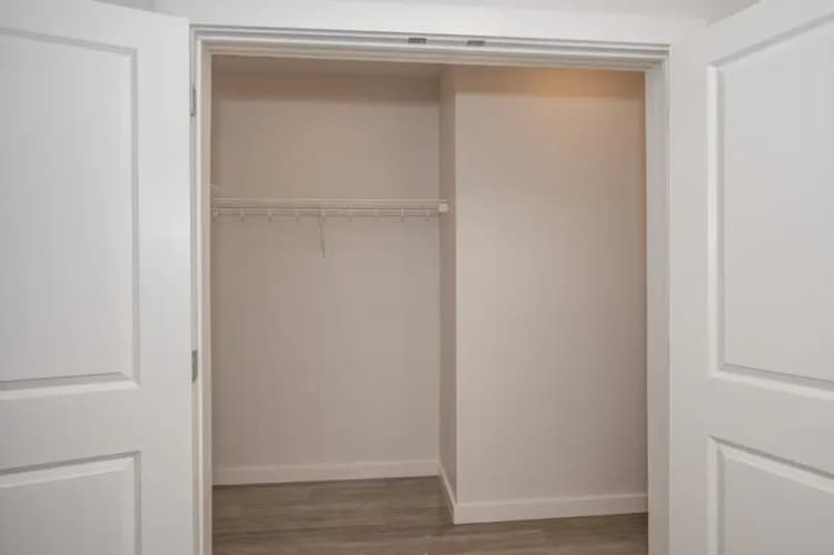 undefined apartments for rent - image - 2630 Short Vine 3 Web (3 of 20).jpg