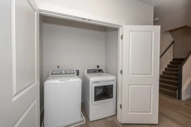 undefined apartments for rent - image - 2630 Short Vine 303 Web (10 of 32).jpg