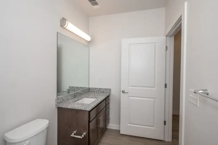 undefined apartments for rent - image - 2630 Short Vine 306 Web (13 of 25).jpg