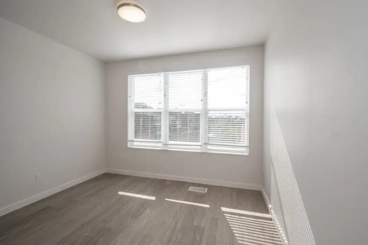 undefined apartments for rent - image - 2630 Short Vine 306 Web (15 of 25).jpg