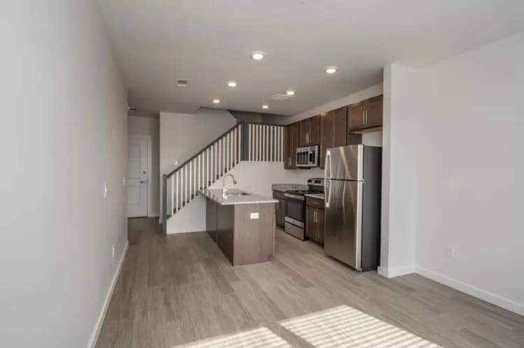 undefined apartments for rent - image - 2630 Short Vine 306 Web (7 of 25).jpg