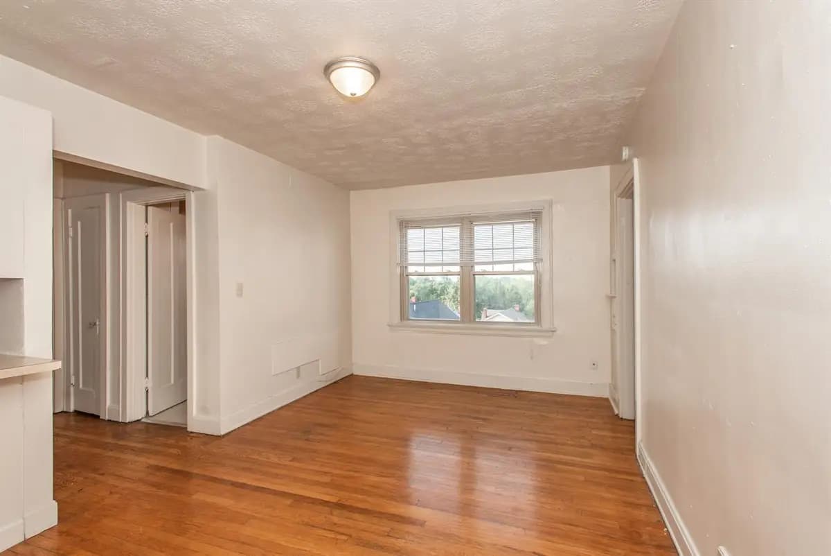 undefined apartments for rent - image - 145 W McMillan 329 Print-210052003040426071 (1).jpg