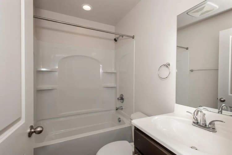 undefined apartments for rent - image - Short Vine 1 Print-16.jpg