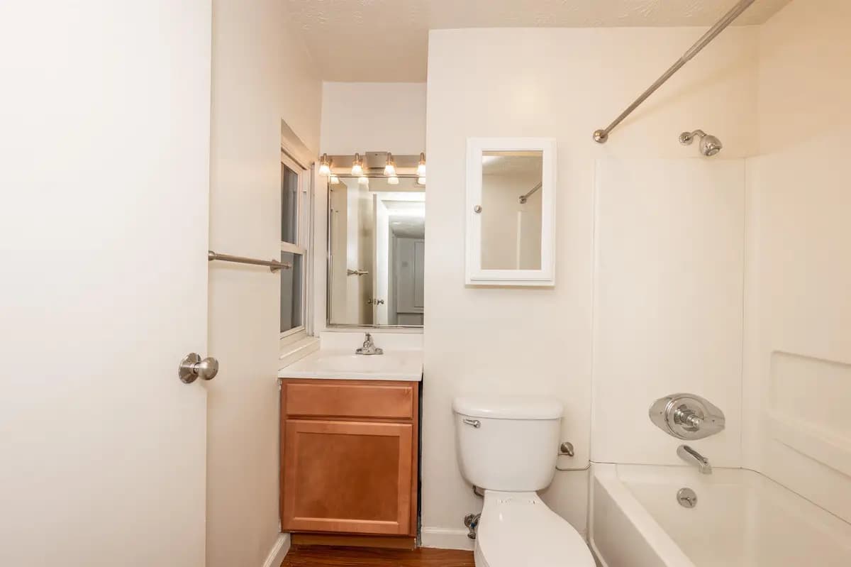 undefined apartments for rent - image - 2721 Euclid Ct 3 Print (17 of 31).jpg