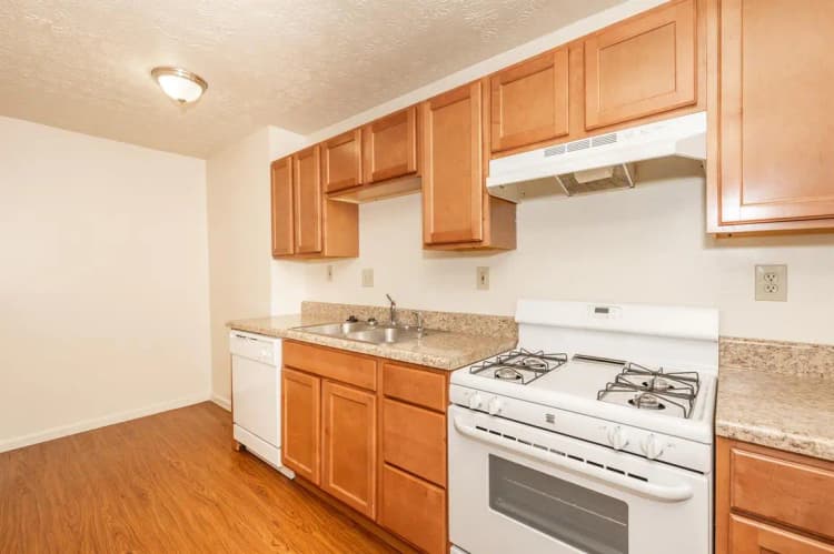 undefined apartments for rent - image - 2721 Euclid Ct 3 Print (8 of 31).jpg