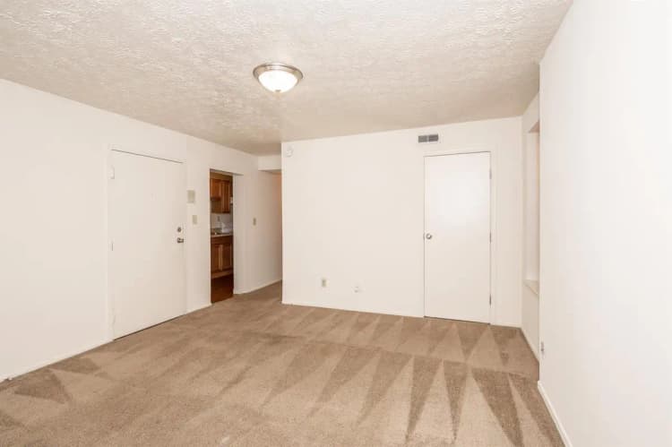 undefined apartments for rent - image - 2721 Euclid Ct 4 Print (3 of 14) (1).jpg