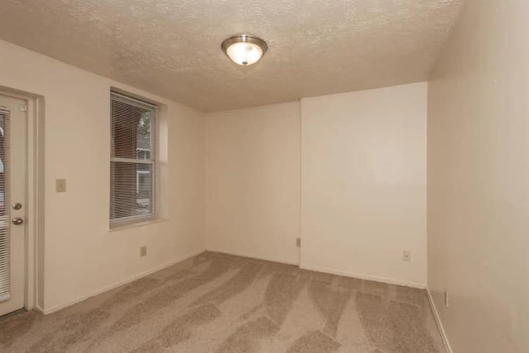 undefined apartments for rent - image - 2725 Euclid 1 Print-8048.jpg