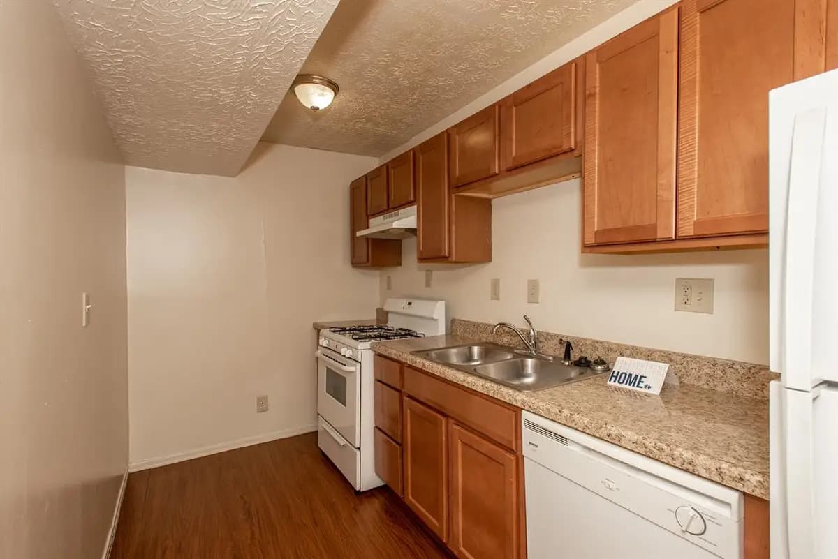 undefined apartments for rent - image - 2725 Euclid 1 Print-8050.jpg