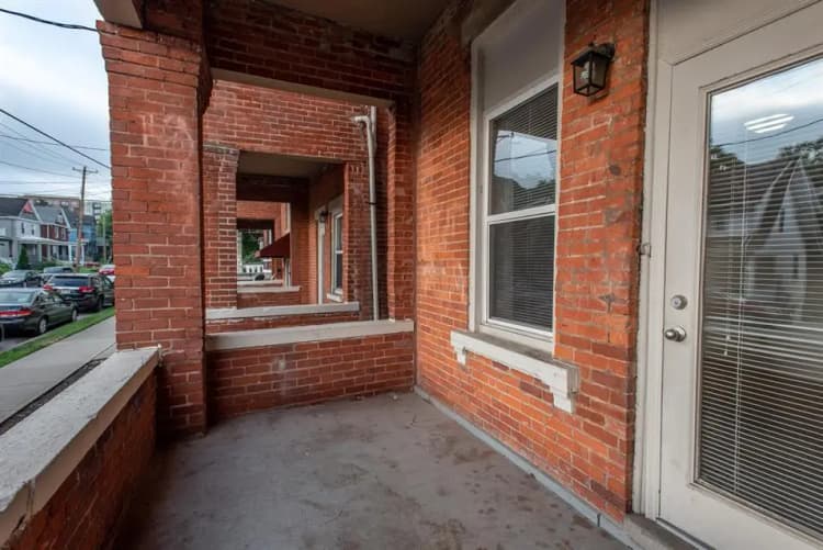 undefined apartments for rent - image - 2725 Euclid 1 Print-8076.jpg