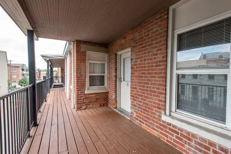 undefined apartments for rent - image - 2725 Euclid 11 Print-9865.jpg