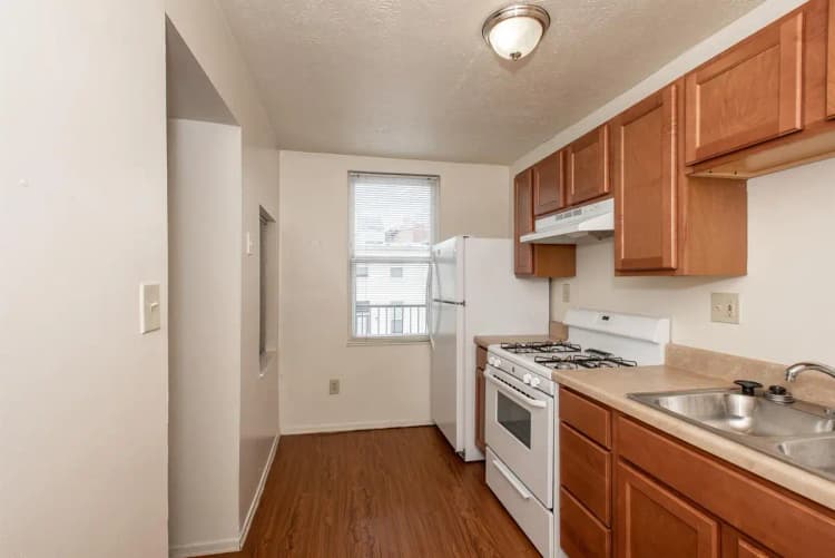 undefined apartments for rent - image - 2725 Euclid 11 Print-9878.jpg