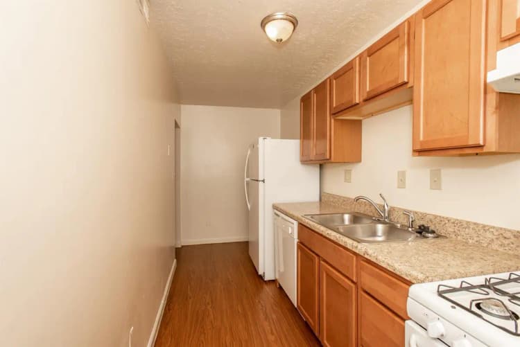 undefined apartments for rent - image - 2725 Euclid 8 Print-6.jpg