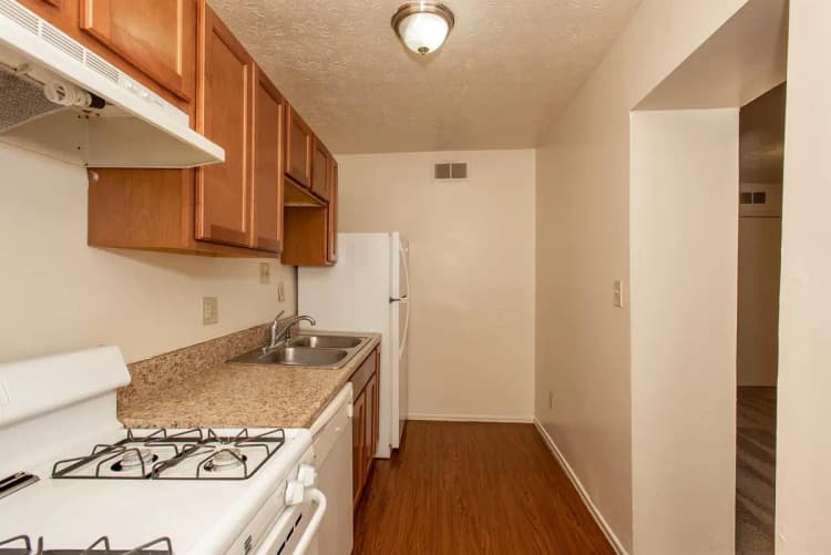 undefined apartments for rent - image - 2725 Euclid 8 Print-8117.jpg