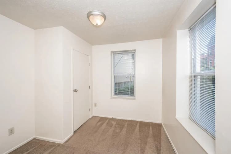 undefined apartments for rent - image - 2729 Euclid Ct 2 Print (20 of 26).jpg